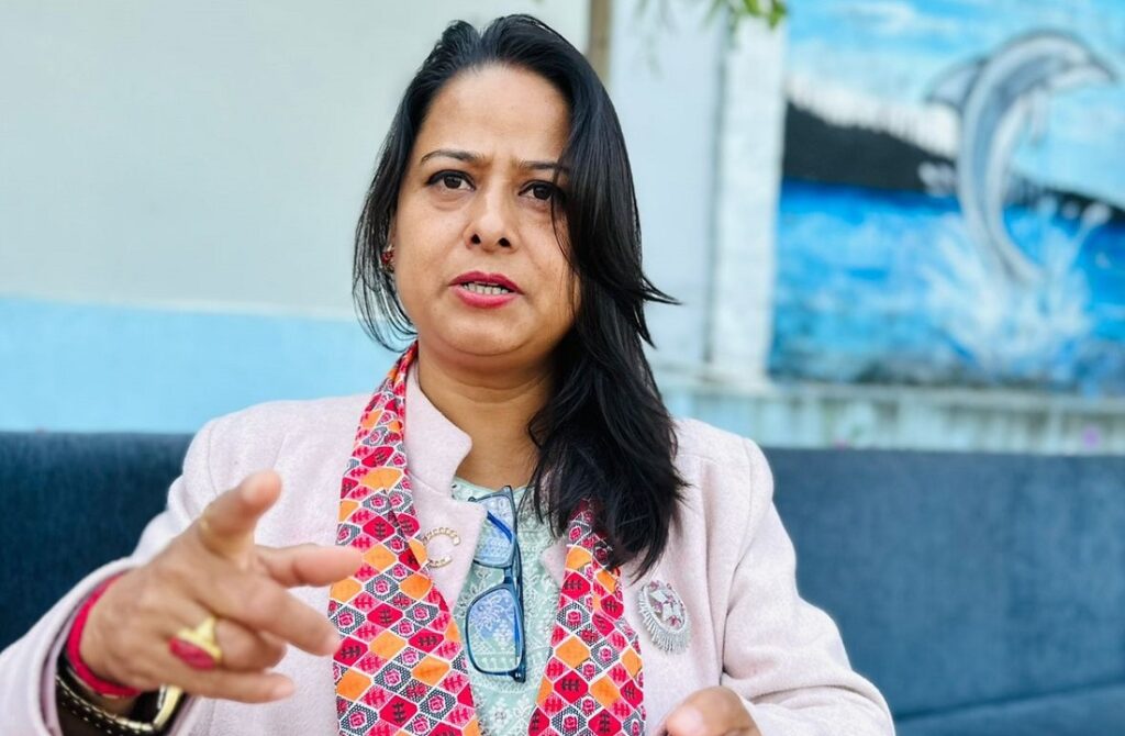 पार्टी अध्यक्ष रञ्जितालाई दलको नेताबाट हटाइयो