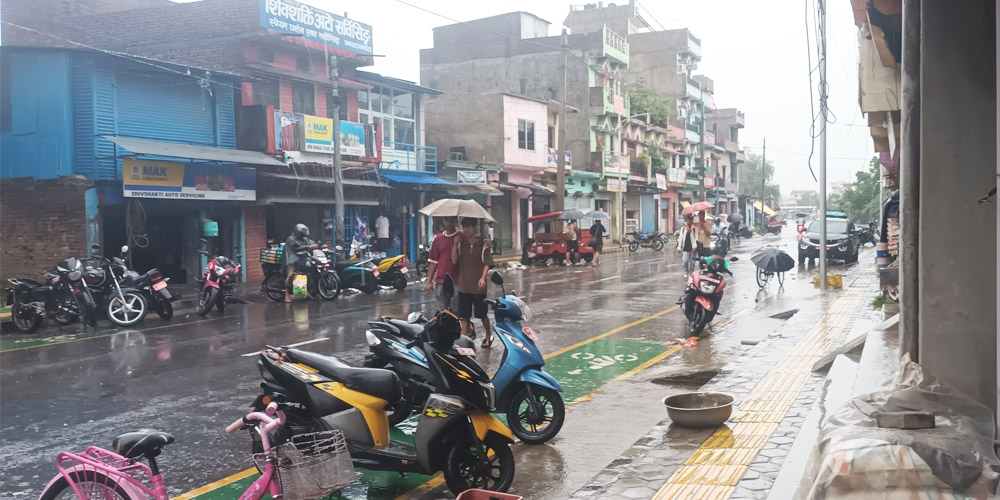कञ्चनपुरसहित सुदूरपश्चिमका तीन जिल्लामा भीषण वर्षा, बाढीको उच्च जोखिम