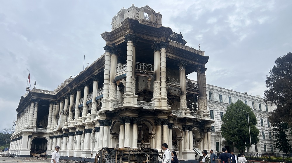 सिंहदरबार आगजनीपछि खण्डहर, तर राष्ट्रिय झण्डासँगै फेरि उठ्ने विश्वास