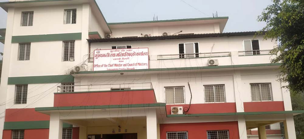 सुदूरपश्चिम प्रदेश स्थानीय सेवा ऐन कार्यान्वयनमा अन्योल, सर्वोच्चमा २० रिट