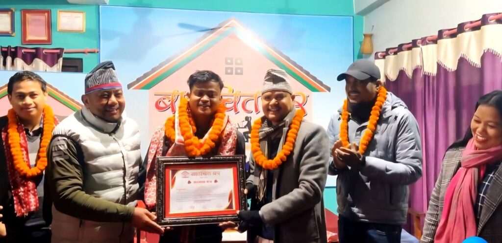 फिलिपिन्सबाट पाइलट बनेका मिलन चौधरीलाई धनगढीमा सम्मान
