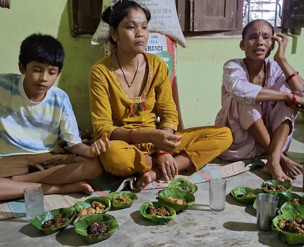 रोपाइँ सकिएपछि थारू बस्तीमा हर्डहुवाको रौनक